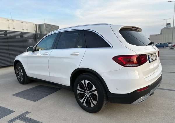 Mercedes-Benz GLC cena 172000 przebieg: 60000, rok produkcji 2020 z Barlinek małe 154